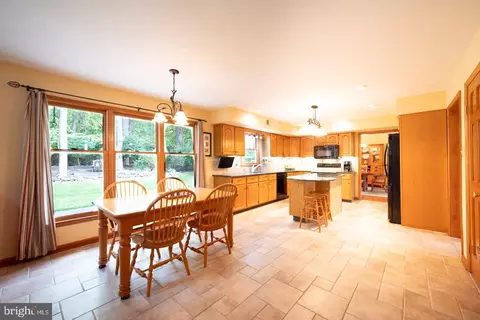 100 Devon Cir, Glenmoore, PA 19343 photo 11
