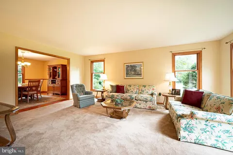 100 Devon Cir, Glenmoore, PA 19343 photo 17