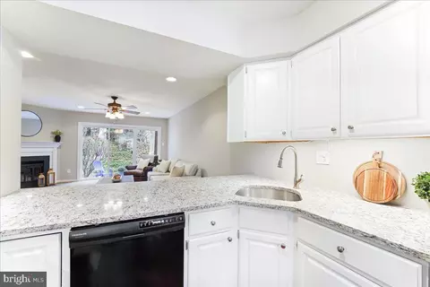 605 Cheswold Ct, Chesterbrook, PA 19087 photo 7