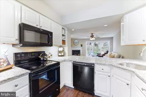 605 Cheswold Ct, Chesterbrook, PA 19087 photo 8