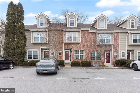 605 Cheswold Ct, Chesterbrook, PA 19087