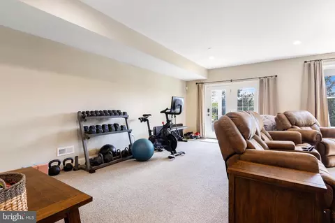 76 Parkview Cir, Wayne, PA 19087 photo 32