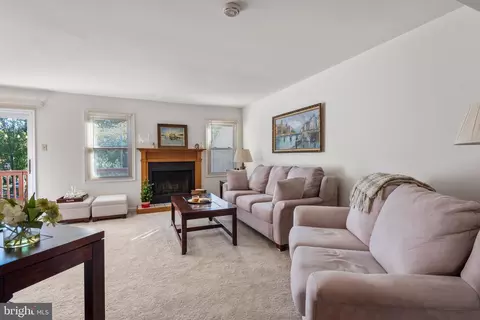 69 Soldiers Sq, Chesterbrook, PA 19087 photo 11