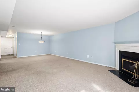 129 Valley Stream Cir, Chesterbrook, PA 19087 photo 9