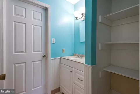 129 Valley Stream Cir, Chesterbrook, PA 19087 photo 17