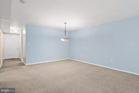 129 Valley Stream Cir, Chesterbrook, PA 19087 photo 10
