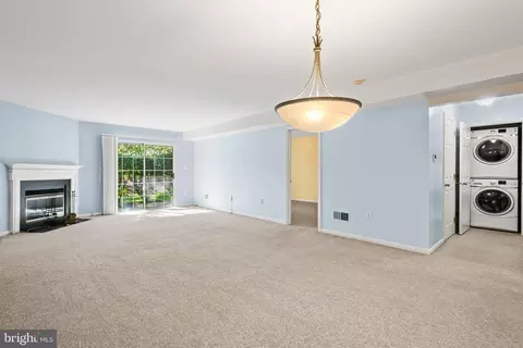 129 Valley Stream Cir, Chesterbrook, PA 19087 photo 11