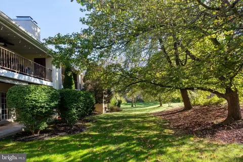 129 Valley Stream Cir, Chesterbrook, PA 19087 photo 20