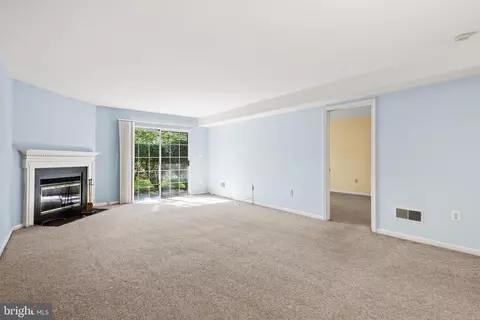 129 Valley Stream Cir, Chesterbrook, PA 19087 photo 7