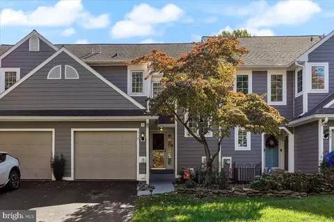 212 E Village Ln, Chadds Ford, PA 19317