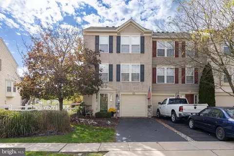 63 Dare Ln, Pottstown, PA 19465