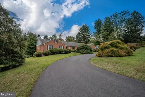 2170 Buttonwood Rd, Berwyn, PA 19312