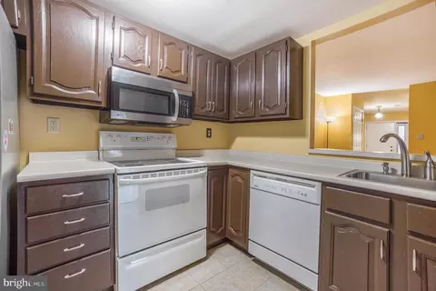 1401 Mountainview Dr, Chesterbrook, PA 19087 photo 9