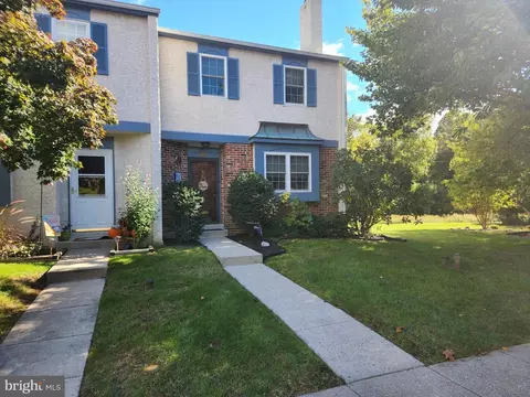 1808 Diane Cir, Phoenixville, PA 19460