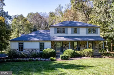 469 Dean Dr, Kennett Square, PA 19348