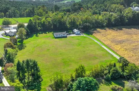 1883 Little Conestoga Rd, Elverson, PA 19520