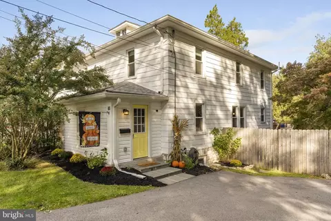 65 Woodbine Ave, Paoli, PA 19301
