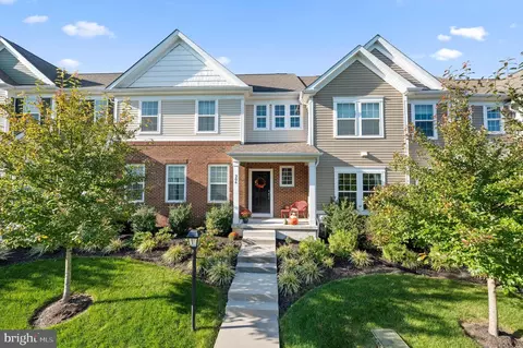 204 Hanover Ct, Chester Springs, PA 19425