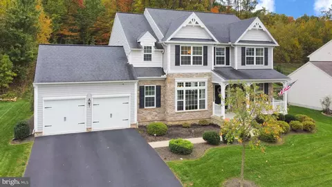 237 Merwood Dr, Morgantown, PA 19543