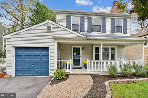 1305 Spellman Dr, Downingtown, PA 19335