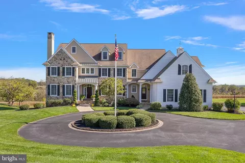111 Bailey Cir, Kennett Square, PA 19348