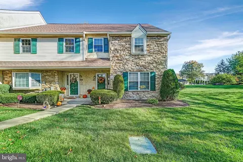 209 Westridge Pl N N, Phoenixville, PA 19460