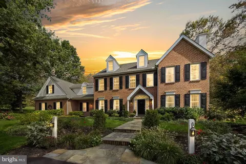 11 Red Sunset Dr, Glenmoore, PA 19343