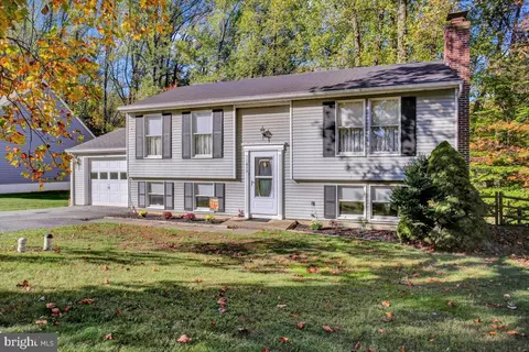 612 Morgan Dr E, Coatesville, PA 19320