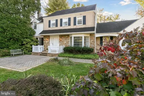 668 Joseph Dr, Wayne, PA 19087 photo 3