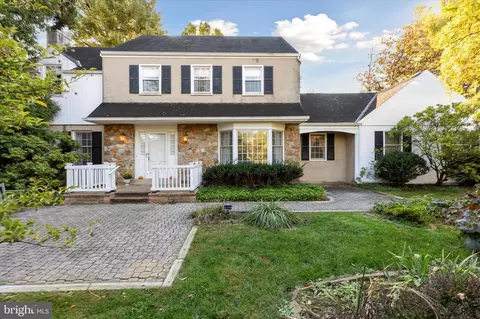 668 Joseph Dr, Wayne, PA 19087
