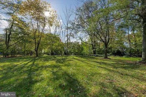 668 Joseph Dr, Wayne, PA 19087 photo 5