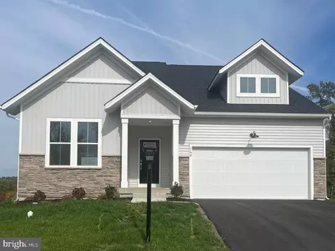 160 Lilac Ct, Coatesville, PA 19320
