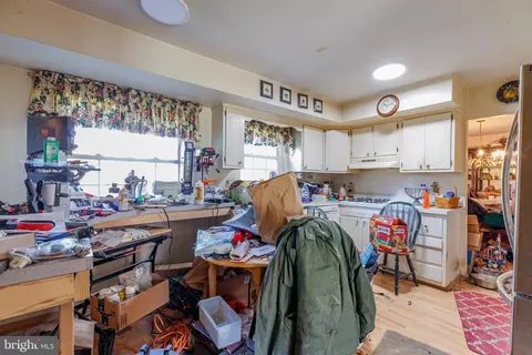 102 Biddle Dr, Exton, PA 19341 photo 8