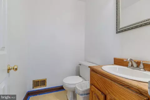 102 Biddle Dr, Exton, PA 19341 photo 11