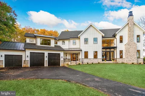 1405 Le Boutillier Rd, Malvern, PA 19355