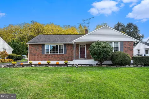 1704 Stirling St, Coatesville, PA 19320