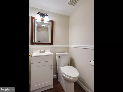 222 Llandovery Dr, Exton, PA 19341 photo 12