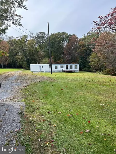181 Cambridge Rd, Coatesville, PA 19320