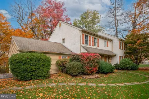 462 Beaumont Cir, West Chester, PA 19380