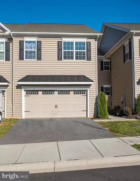 336 Kemper Dr, Honey Brook, PA 19344