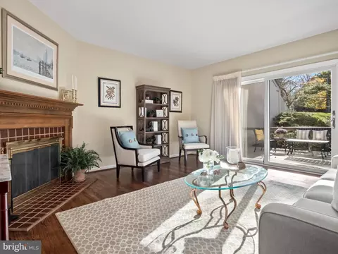23 Wingstone Ln, Devon, PA 19333 photo 3