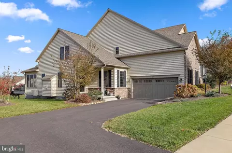 215 Honeycroft Blvd, Cochranville, PA 19330