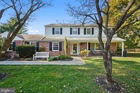 1497 Lexington Ln, Wayne, PA 19087