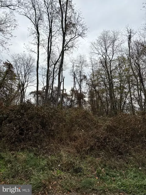 1935 Garden Station Rd, Avondale, PA 19311