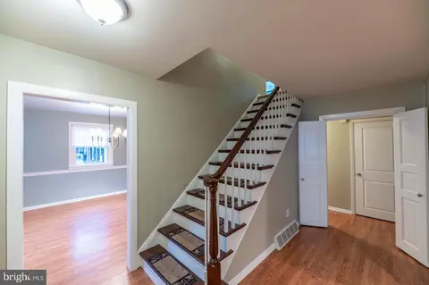 1122 Thomas Rd, Wayne, PA 19087 photo 2