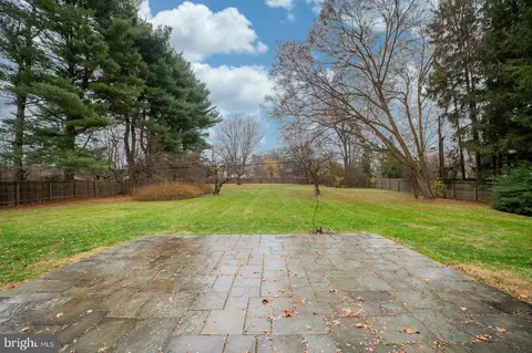 1122 Thomas Rd, Wayne, PA 19087 photo 17