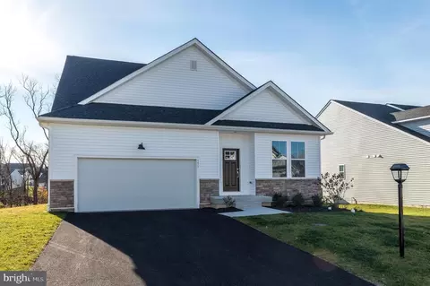 151 Lilac Ct, Coatesville, PA 19320