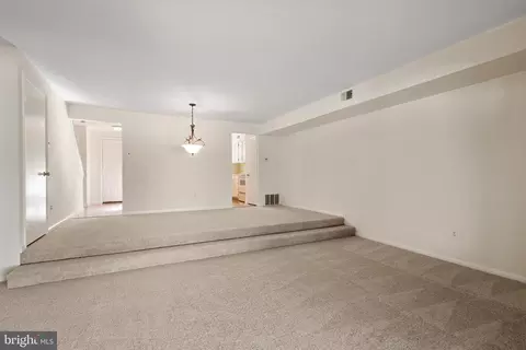 315 S Valley Forge Rd UNIT 10, Devon, PA 19333 photo 8