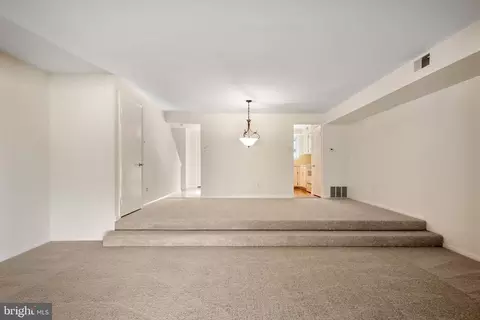 315 S Valley Forge Rd UNIT 10, Devon, PA 19333 photo 9