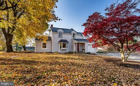 220 Ridge Rd, Spring City, PA 19475